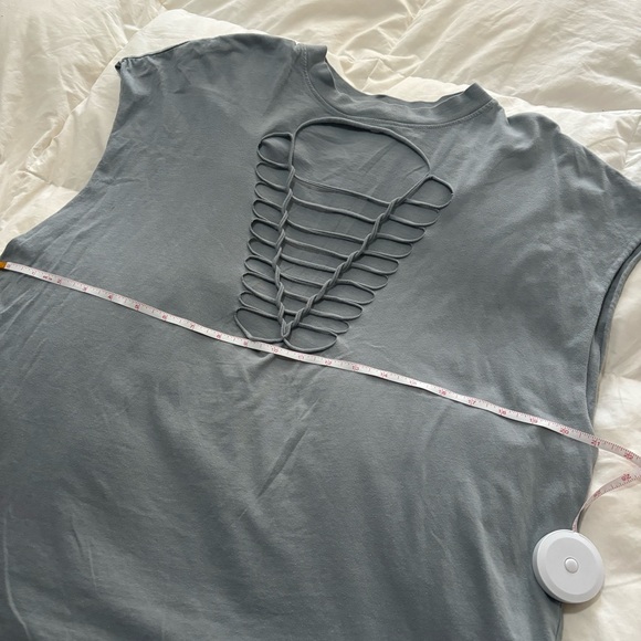 Truly Madly Deeply Front Cut Oversized Tee, Size XS, Urban Outfitters - Picture 7 of 8